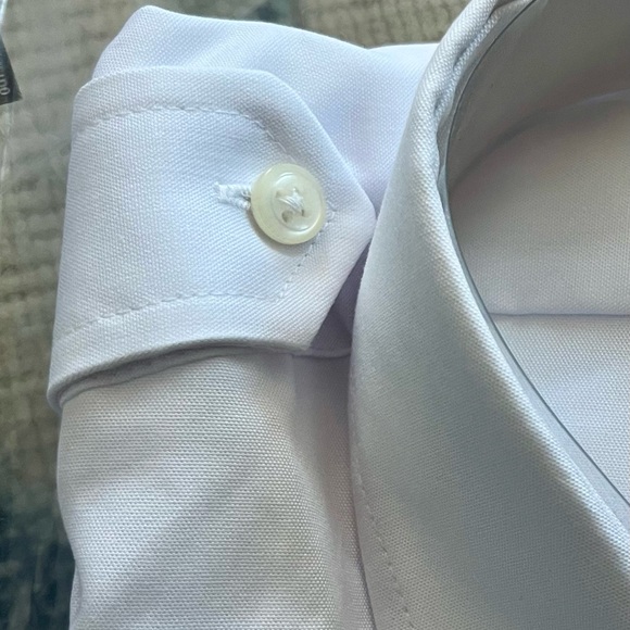 NWT Commander Van Heusen White Short Sleeve Pilot Shirt Size 17 - Picture 4 of 7